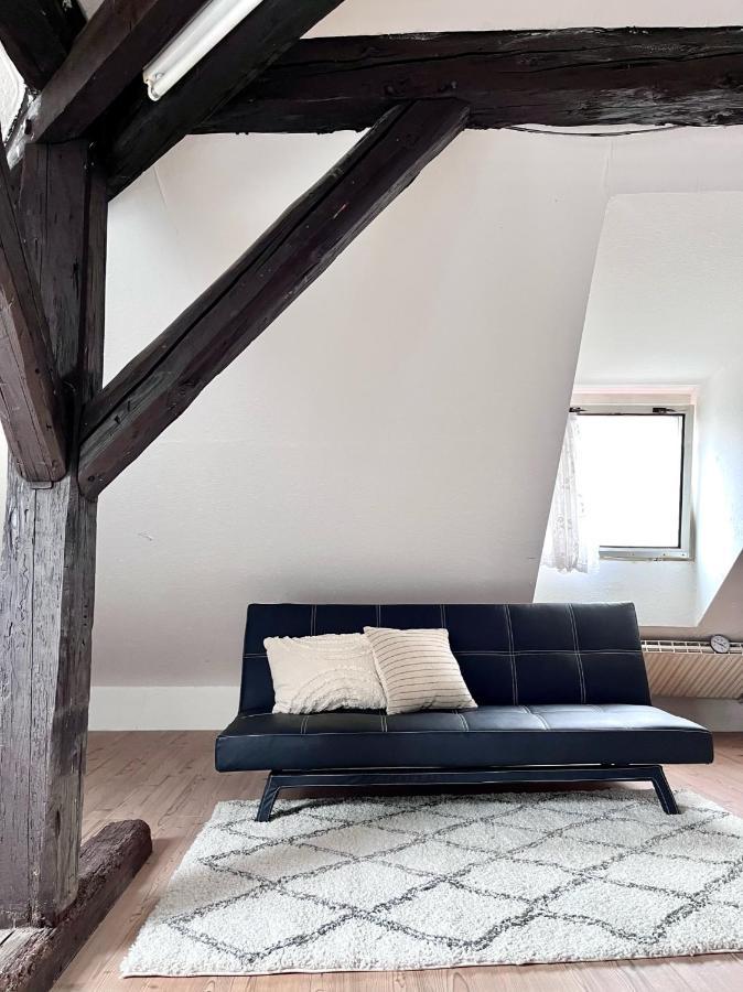 Loft Apartment Close To Metro Palmovka Prag Exterior foto